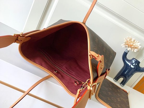 루이비통 캐리올 PM [매장가 330만원대]