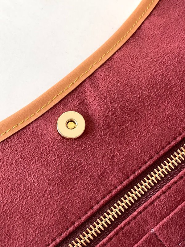 루이비통 캐리올 MM 모노그램 [매장가 340만원대]