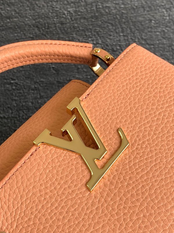 루이비통 카퓌신 미니 라이트오렌지 [매장가 870만원대]