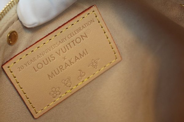 루이비통 LV x TM 포쉐트 악세수아 M13404 [매장가 326만원대]