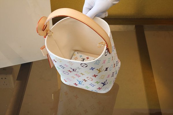 루이비통 LV x TM 올 인 BB M13089 [매장가 412만원대]