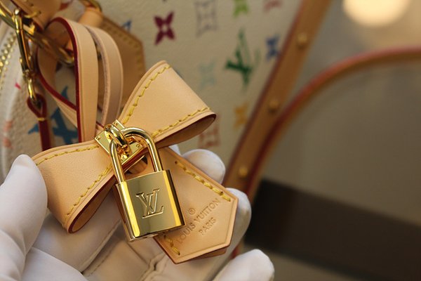 루이비통 LV x TM 알마 BB M13078 [매장가 404만원대]