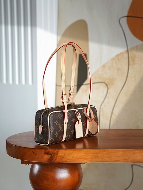 루이비통 행 온 M47031 [매장가 300만원대]