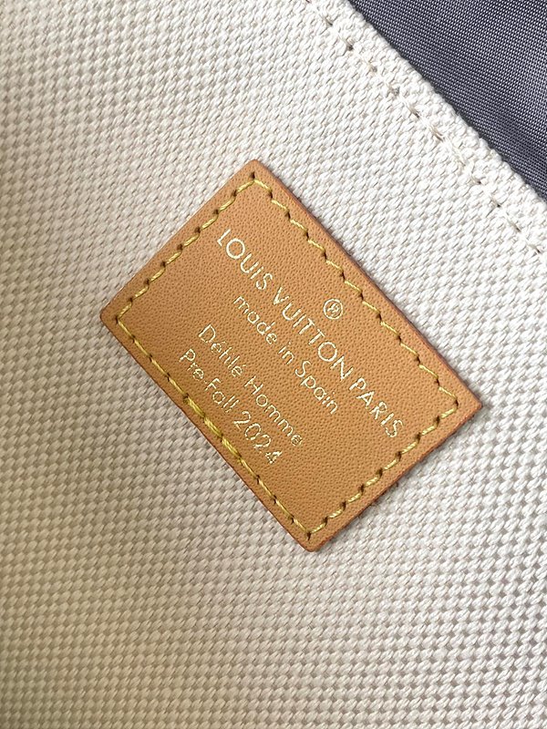 루이비통 데님 몽수리 캔버스 다미에 백팩 [매장가 524만원대]