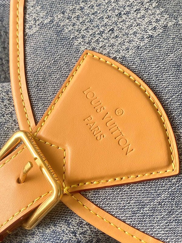 루이비통 데님 몽수리 캔버스 다미에 백팩 [매장가 524만원대]