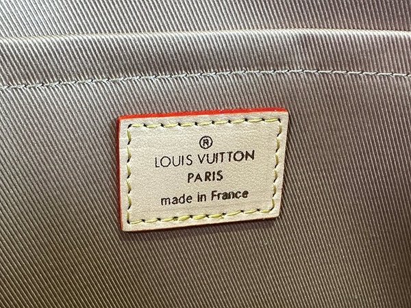 루이비통 클루니 미니백 [매장가 306만원대]