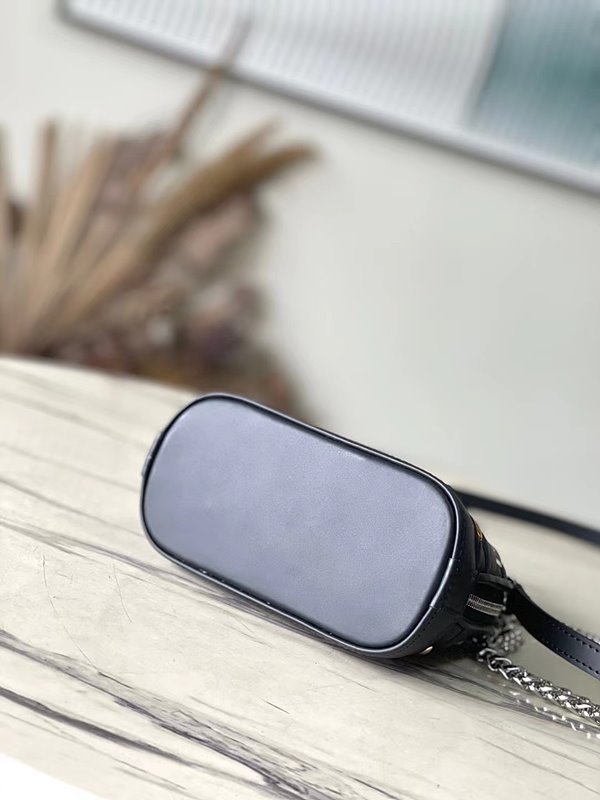 루이비통 나노 알마 말타쥬 [매장가 484만원대]