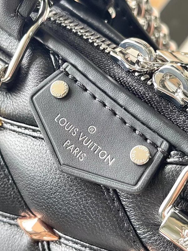 루이비통 나노 알마 말타쥬 [매장가 484만원대]