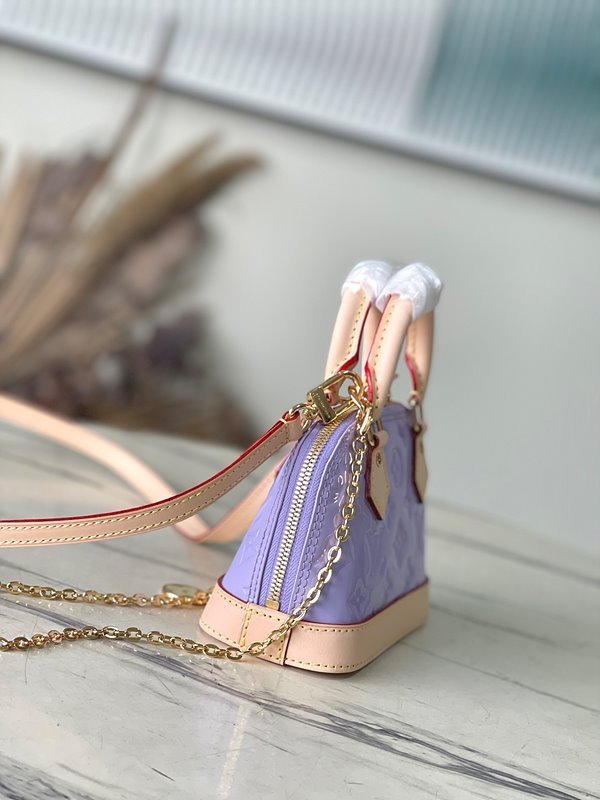 루이비통 나노 알마 모노그램 베르니 [매장가 323만원대]