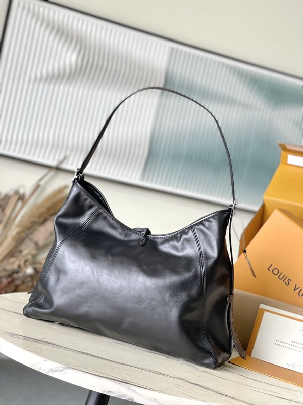 루이비통 캐리올다크MM / M25143 [매장가516만원대]