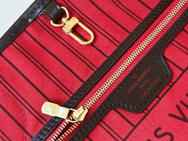 루이비통 네버풀 PM 다미에 에벤 [매장가 240만원대]