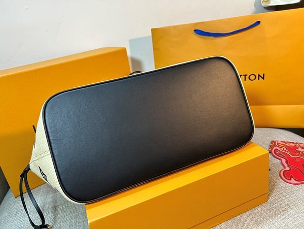 루이비통 네버풀 MM 카우하이드 베이지 [매장가 330만원대]