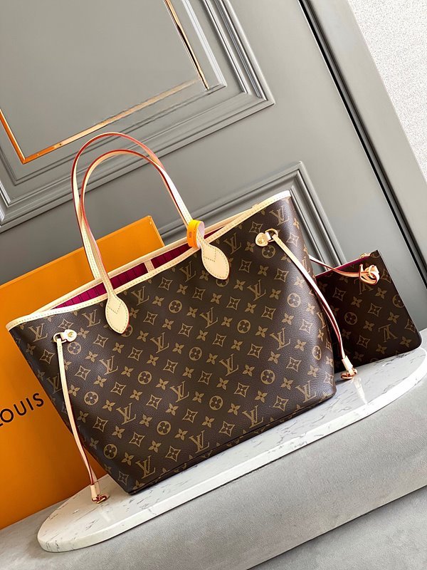 루이비통 네버풀 MM 모노그램 피보안 [매장가 250만원대]