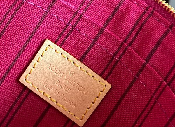 루이비통 네버풀 MM 모노그램 피보안 [매장가 250만원대]