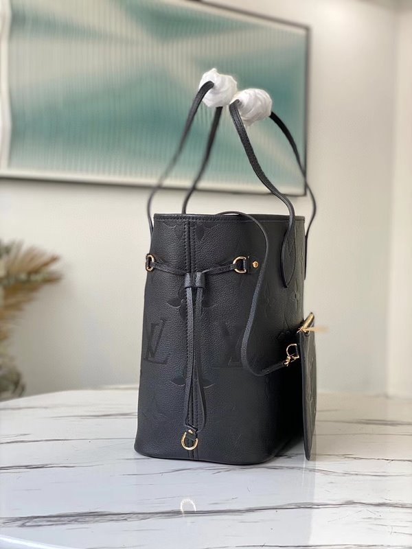 루이비통 네버풀 MM 모노그램 앙프렝뜨 블랙 [매장가 340만원대]