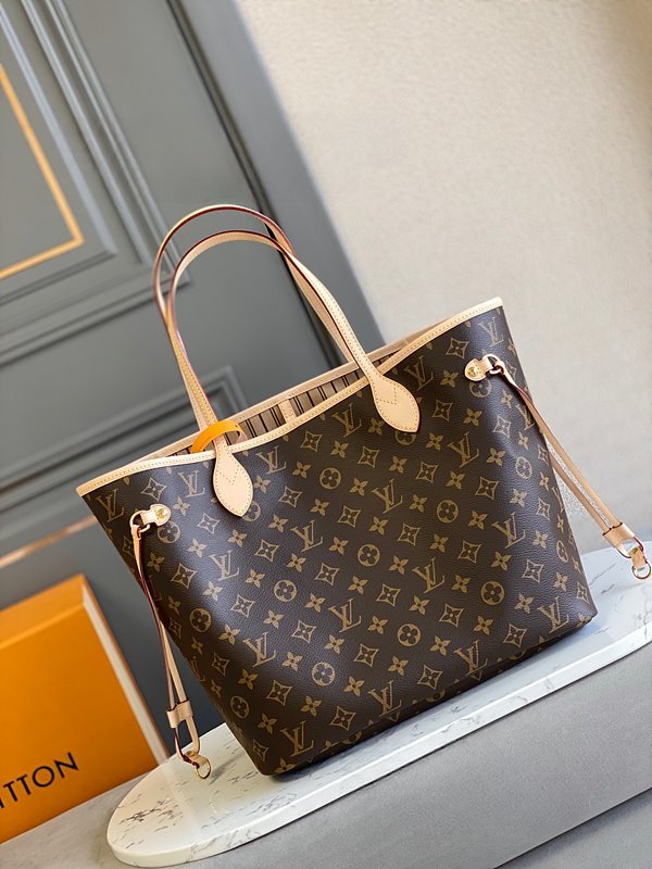 루이비통 네버풀 MM 모노그램 베이지 [매장가 250만원대]