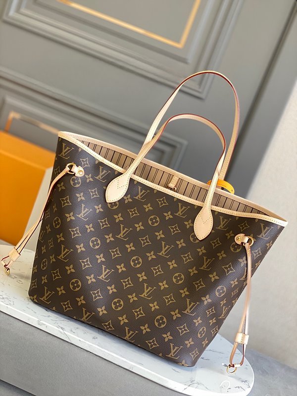 루이비통 네버풀 MM 모노그램 베이지 [매장가 250만원대]