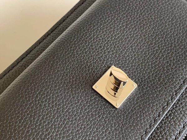 루이비통 마이락미 체인 포쉐트 블랙 [매장가 240만원대]