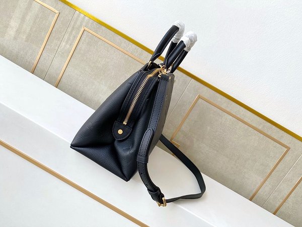 루이비통 쁘띠뜨팔레 모노그램 앙프렝뜨 [매장가 400만원대]