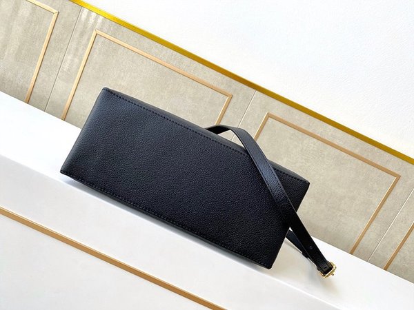 루이비통 쁘띠뜨팔레 모노그램 앙프렝뜨 [매장가 400만원대]