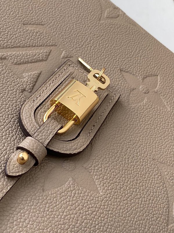 루이비통 그랑팔레 투르텔 [매장가 440만원대]