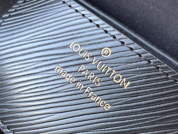 루이비통 트위스트 PM 블랙 [매장가 570만원대]