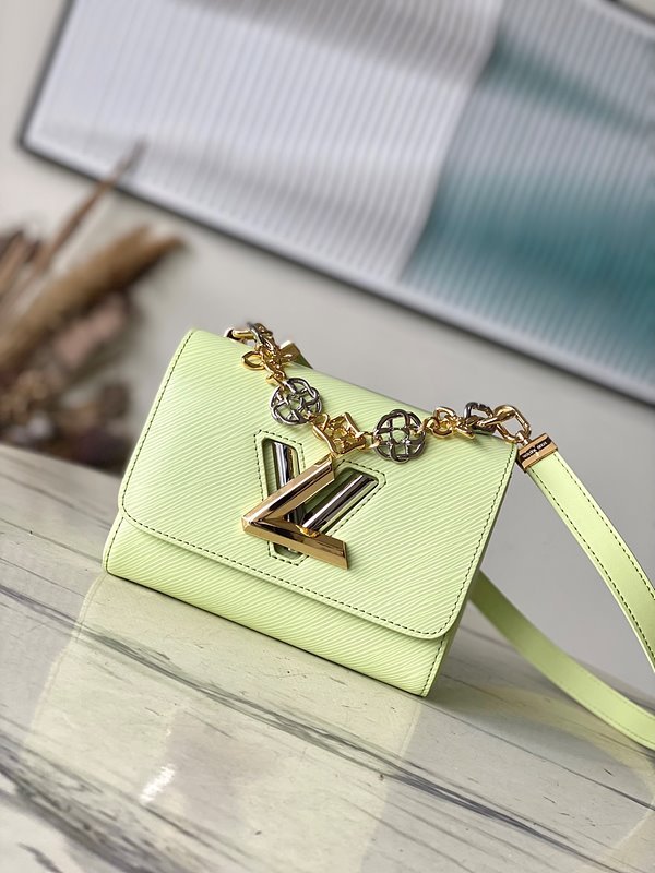 루이비통 트위스트 PM 그린노트 [매장가 590만원대]