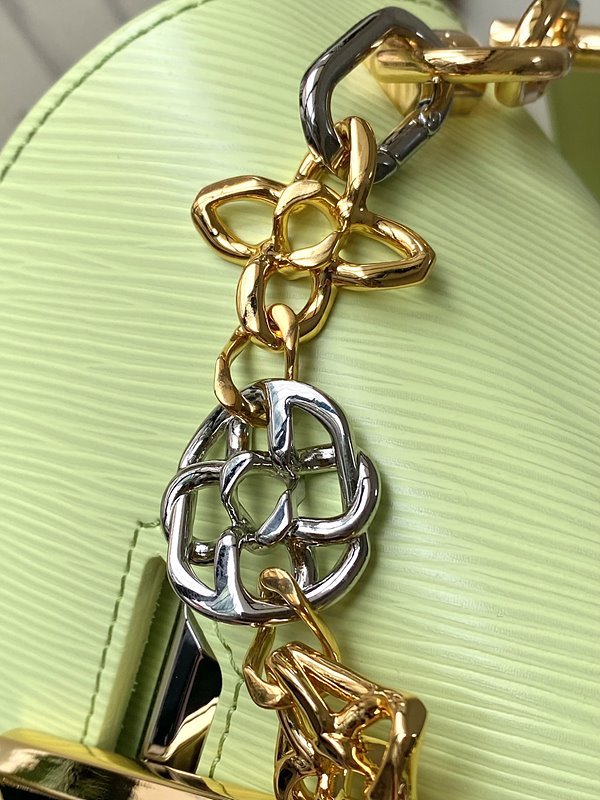 루이비통 트위스트 PM 그린노트 [매장가 590만원대]