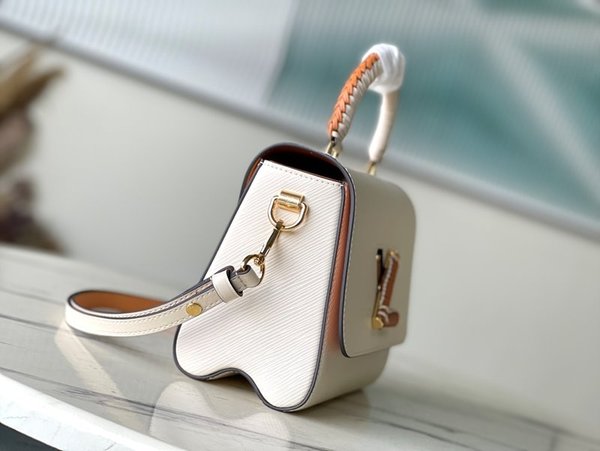 루이비통 트위스트 MM 쿼르츠 [매장가 640만원대]