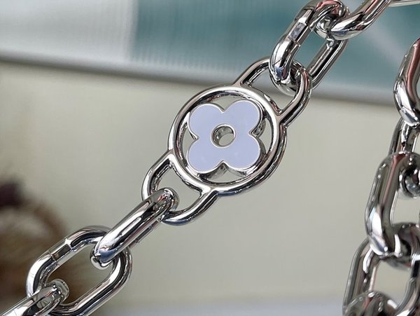 루이비통 트위스트 MM 블루펄 [매장가 740만원대]