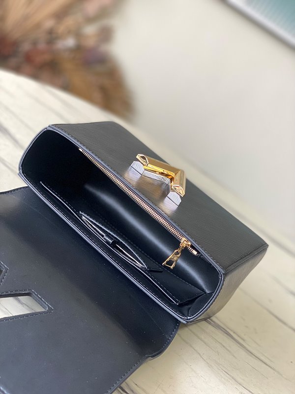 루이비통 트위스트 MM 블랙 플로럴 장식 [매장가 630만원대]