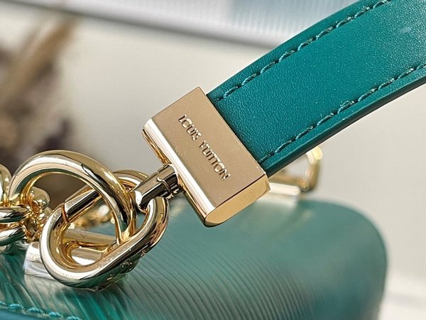 루이비통 트위스트 MM 그린 [매장가 600만원대]