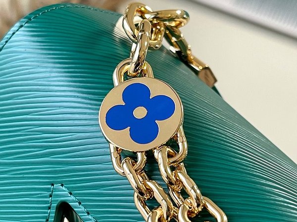 루이비통 트위스트 MM 그린 [매장가 600만원대]