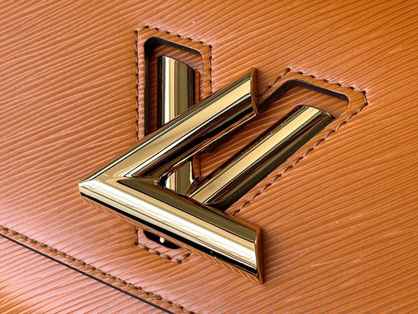 루이비통 트위스트 MM 골드미엘 스트랩 [매장가 600만원대]