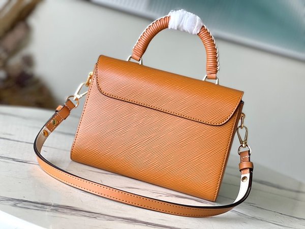 루이비통 트위스트 MM 골드미엘 [매장가 640만원대]