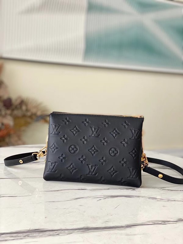 루이비통 쿠상 BB 블랙 [매장가 510만원대]