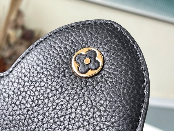 루이비통 카퓌신 MM 블랙 [매장가 990만원대]