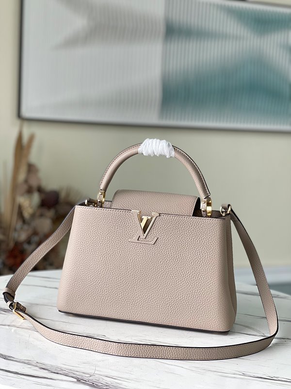 루이비통 카퓌신 MM 갈렛 [매장가 990만원대]