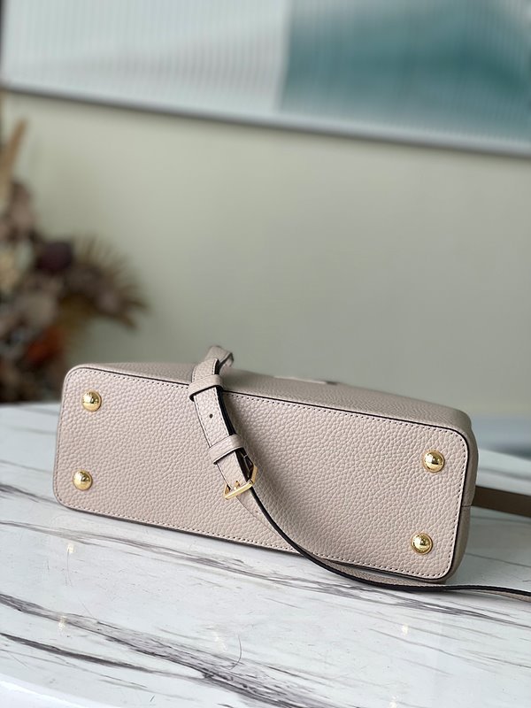 루이비통 카퓌신 MM 갈렛 [매장가 990만원대]