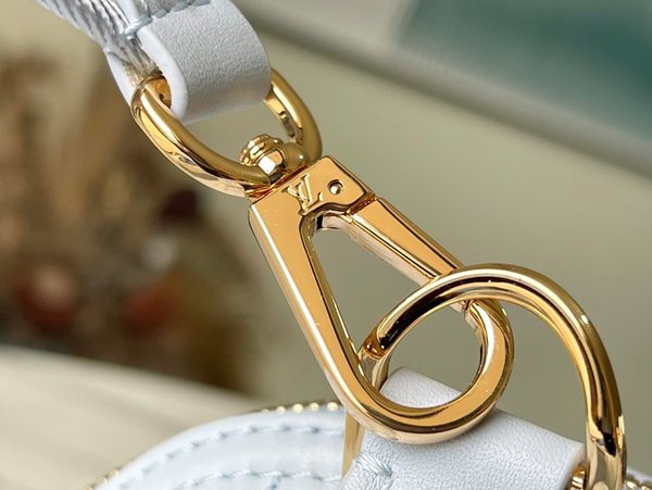 루이비통 알마 BB 블루 글래시어 [매장가 380만원대]