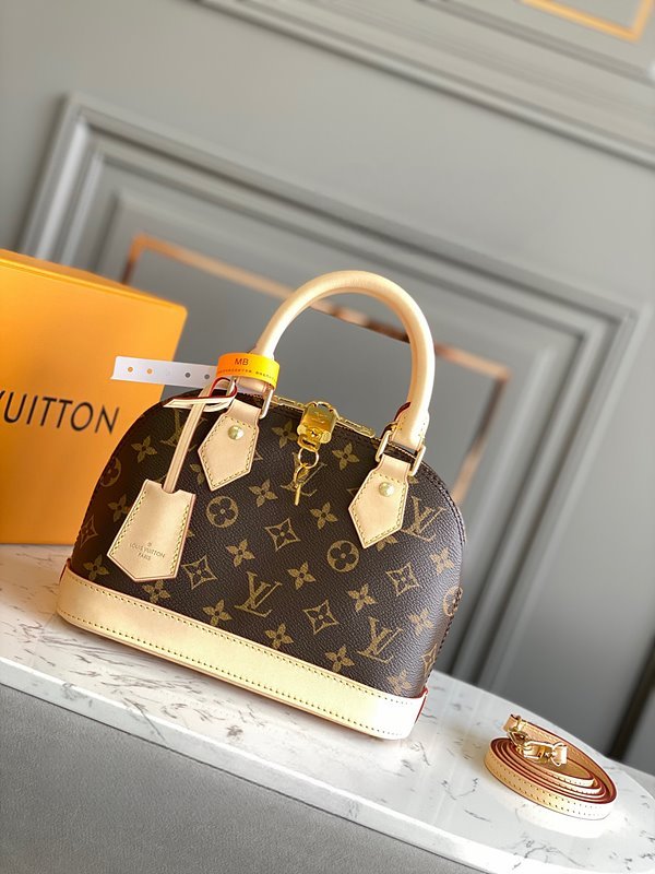 루이비통 알마 BB 모노그램 [매장가 240만원대]