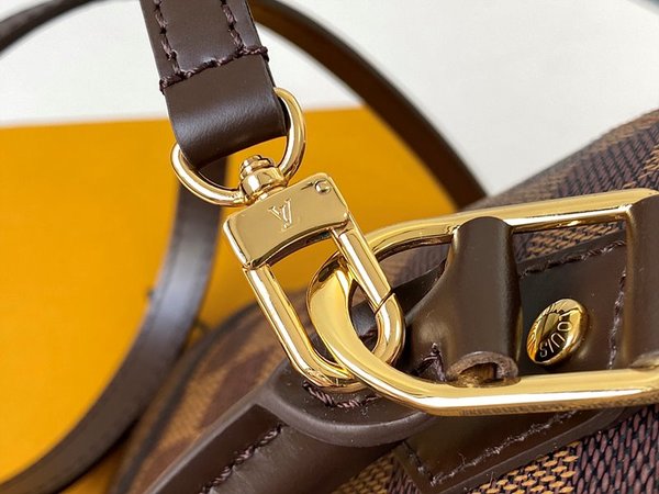 루이비통 알마 BB 다미에 에벤 [매장가 240만원대]