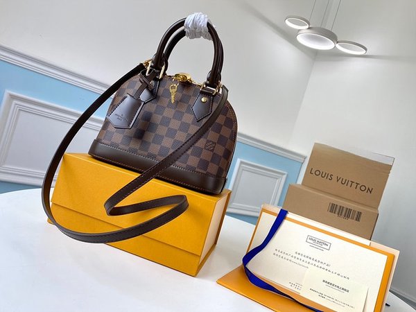 루이비통 알마 BB 다미에 에벤 [매장가 240만원대]