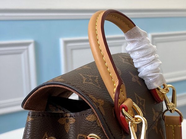 루이비통 몽수리 BB 블랙 [매장가 310만원대]