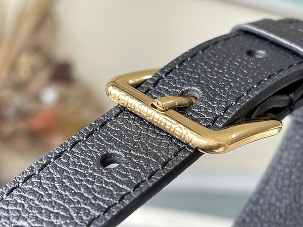 루이비통 마들렌 MM 블랙 [매장가 380만원대]