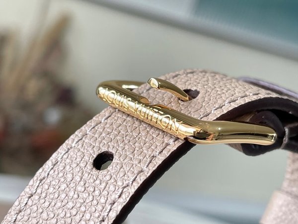 루이비통 마들렌 MM 바이 컬러 모노그램 앙프렝뜨 가죽 [매장가 400만원대]