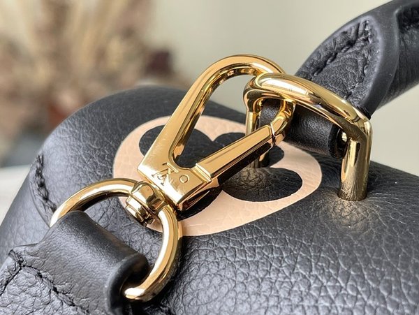 루이비통 마들렌 BB 바이 컬러 모노그램 앙프렝뜨 가죽 [매장가 380만원대]