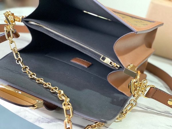 루이비통 도핀 MM 기타 모노그램 캔버스 [매장가 480만원대]