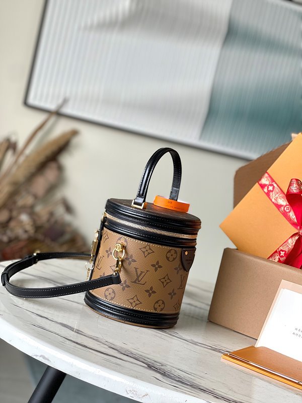 루이비통 깐느 [매장가 380만원대]