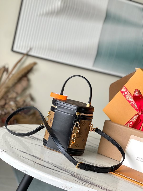 루이비통 깐느 [매장가 380만원대]